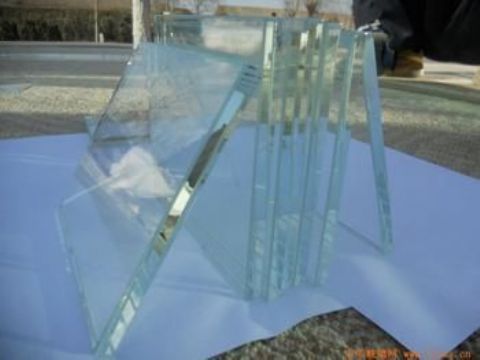 點擊查看詳細信息<br>標題：鋼化玻璃 閱讀次數(shù)：2347